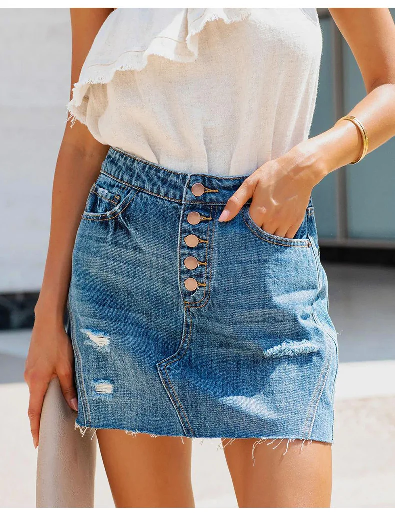 043 – Ladies Straight Fit Denim Shorts | Wholesale OEM Private Label Factory
