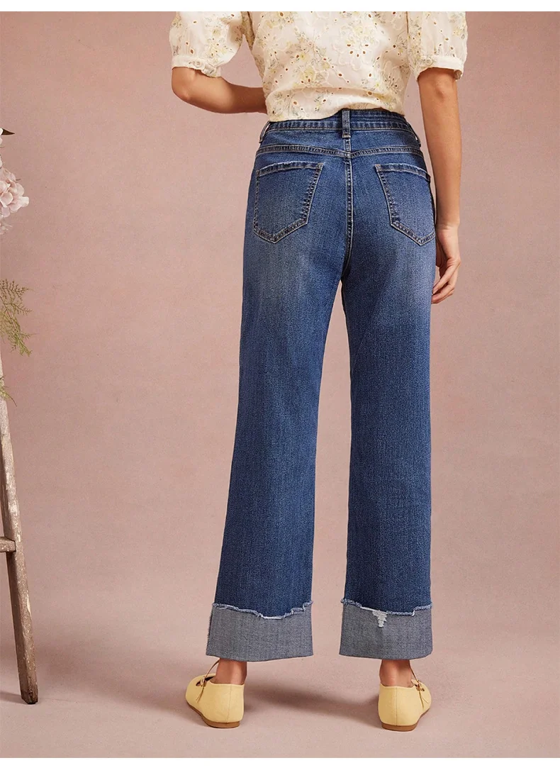 25-062 - Ladies Straight Fit Long Denim Jeans | Wholesale OEM Private Label Factory